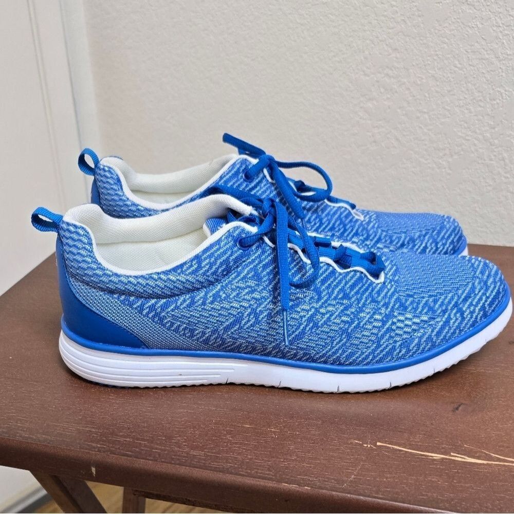 Propet Tennis Shoes Women's US Size 11 Excellent Condition Worn Once Indoors